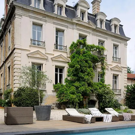 Le Manoir Amazing Particulier With Garden And Pool Villa *